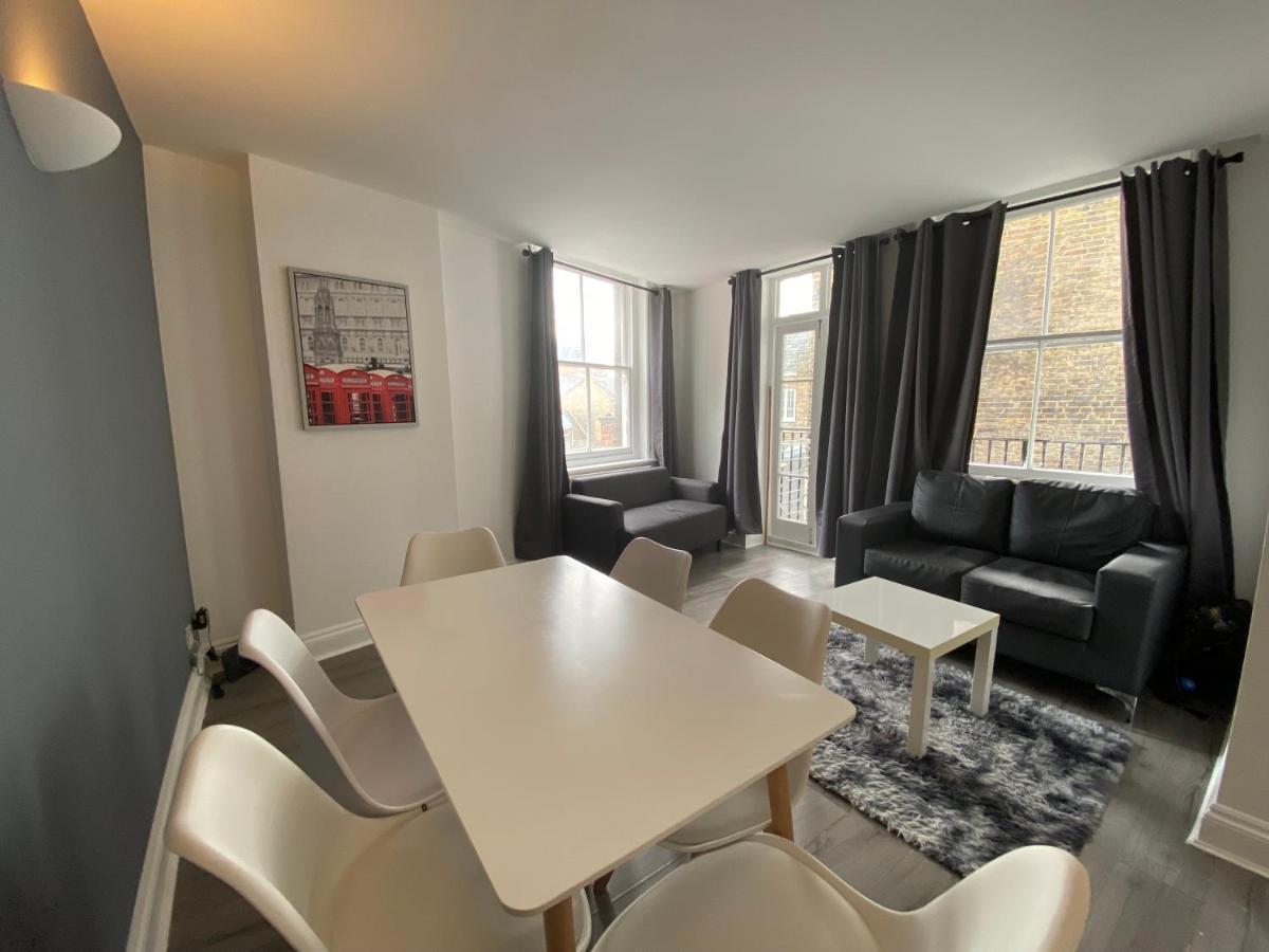 2 Bed Flat Outside Liverpool Street Station! * Londen