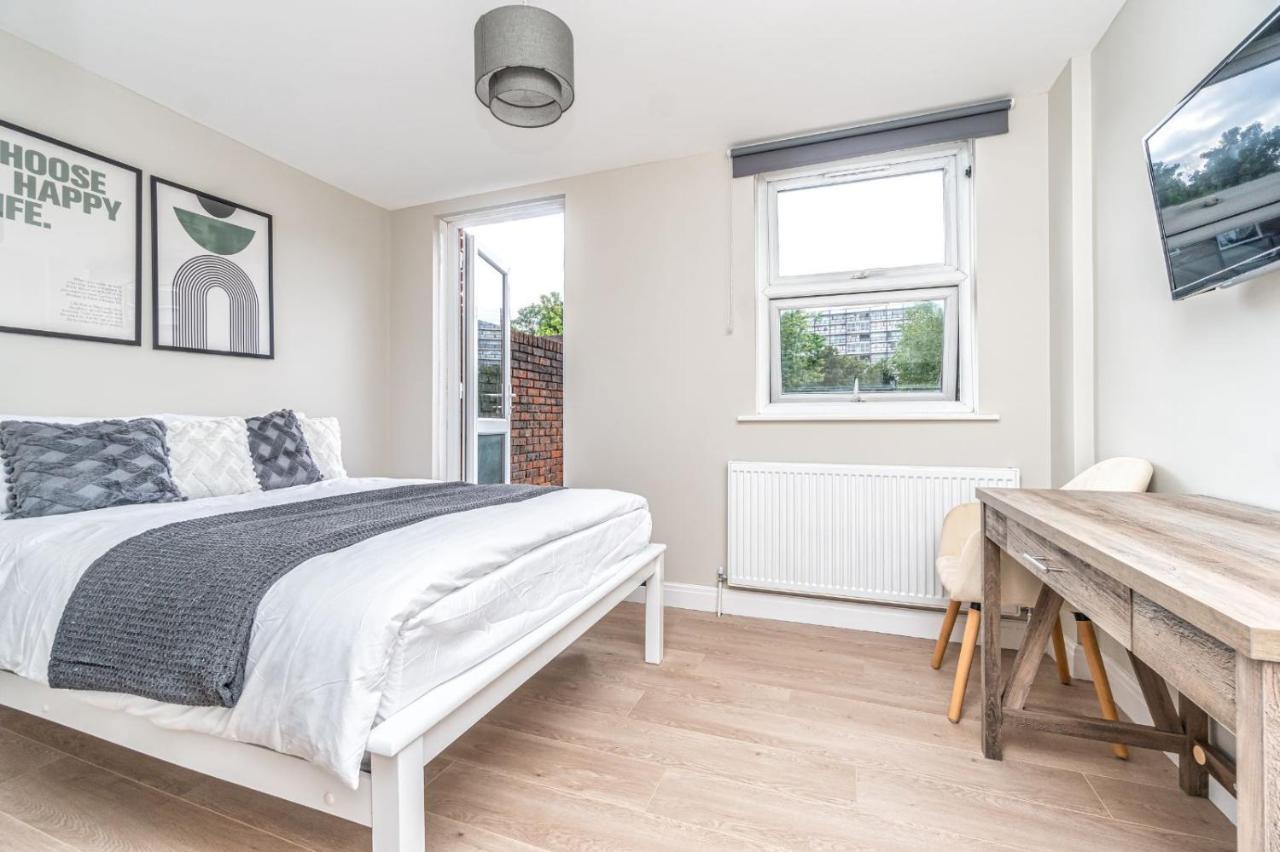Bright In Canary Wharf Guest house London