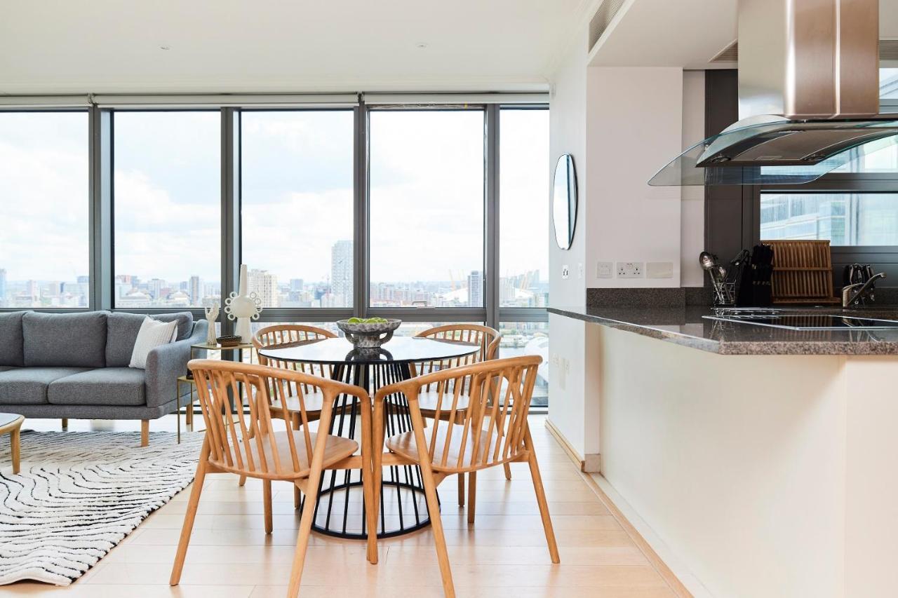 The Canary Wharf Place - Stunning 2bdr Flat * London