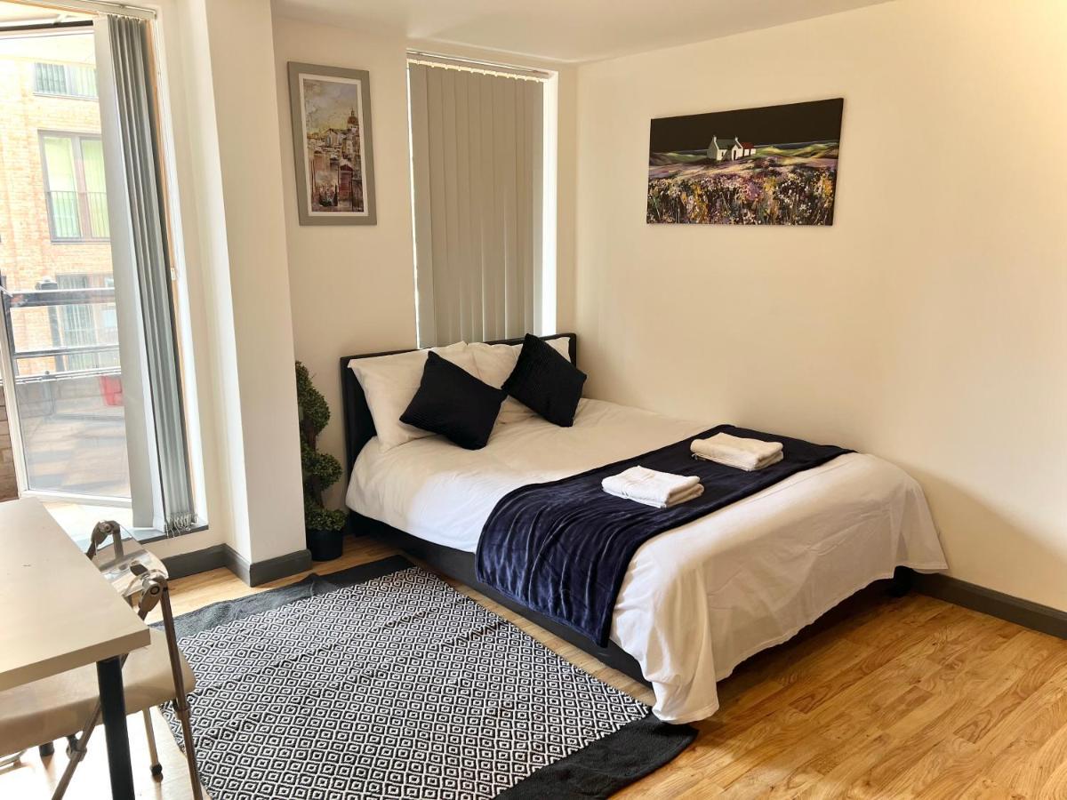 White Chapel Holiday 2 Bedroom * Londres