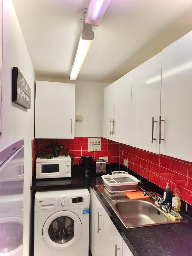 White Chapel Holiday 2 Bedroom * Londres