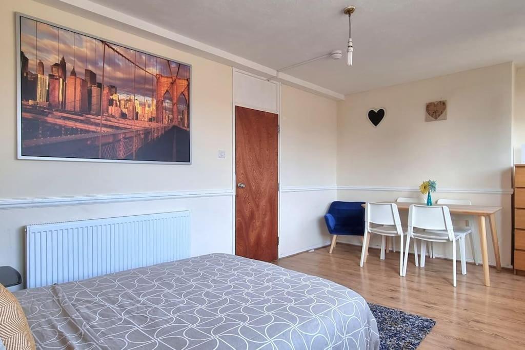 Apartment Large Duplex In Bermondsey