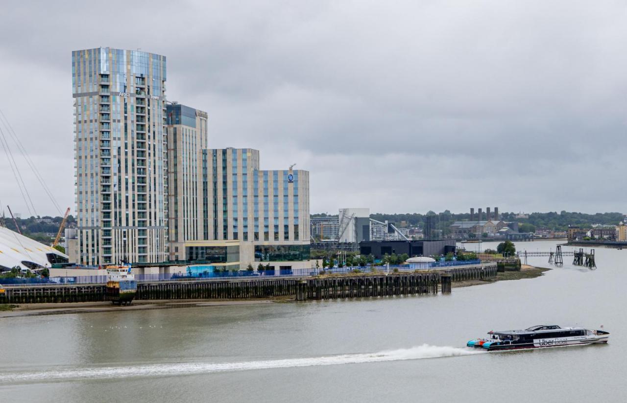 Two Bed Near Canary Wharf Apartamento