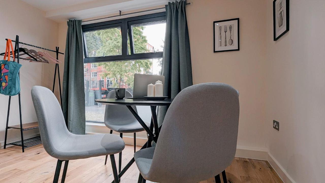 Spacious In Trendy Hackney Appartement