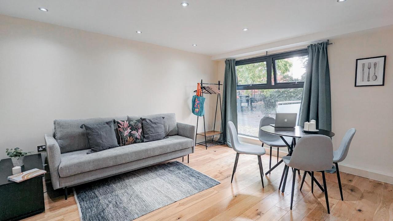 Spacious In Trendy Hackney * Londres