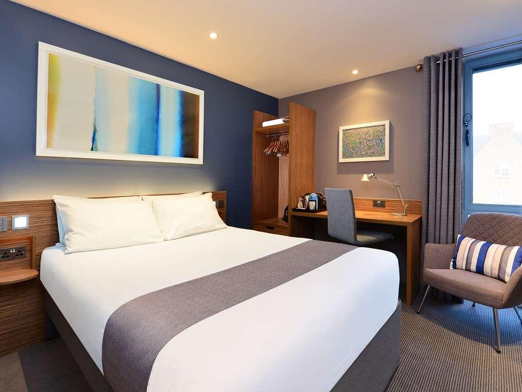 Hotel Travelodge Central City Road 3*
