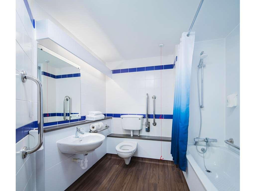 Travelodge Central City Road