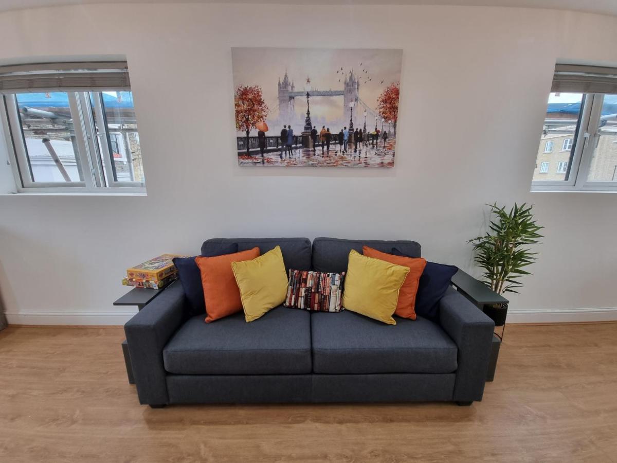 Stunning Roof Terrace Flat Londres