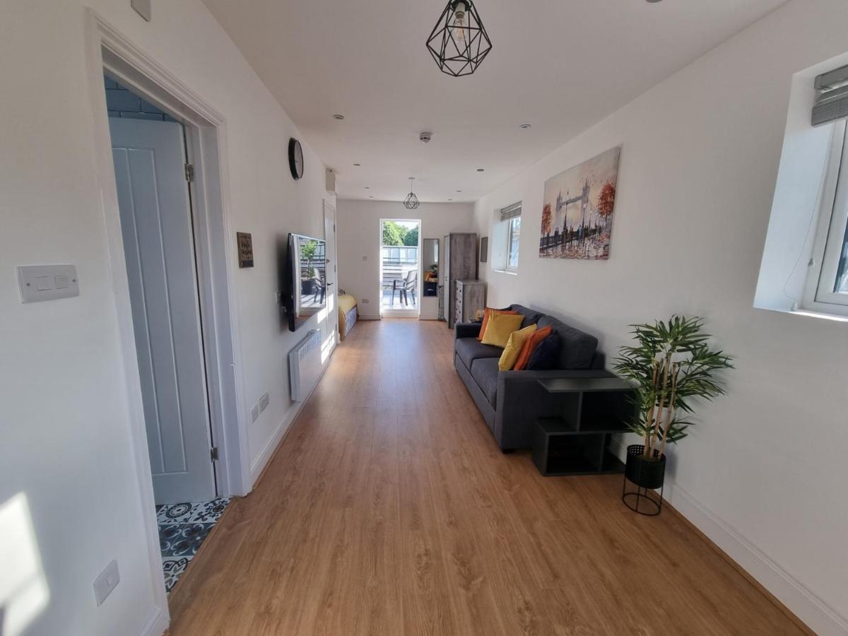 Stunning Roof Terrace Flat Londres