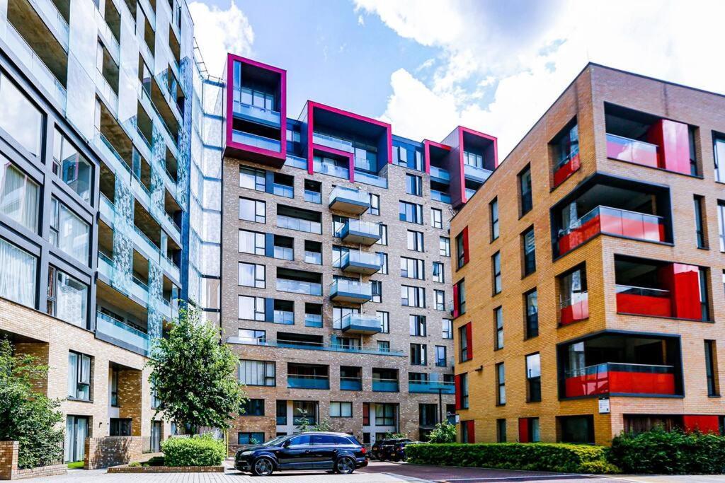 Flat In Greenwich O2 With Parking London