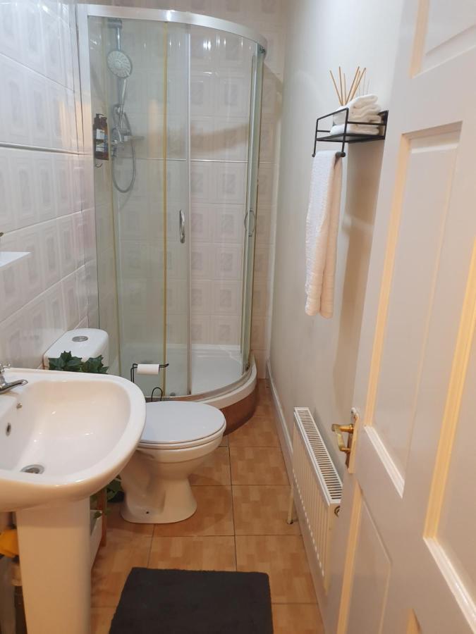 Cozy Bedroom C Quarto em Acomodações Particulares Londres