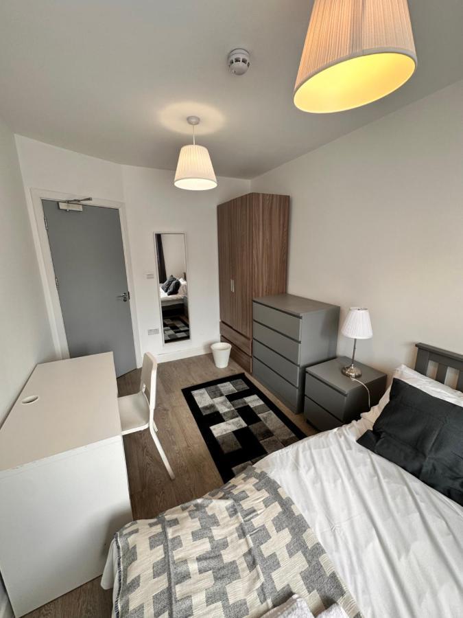 Gasthof Double And Single In Bromley By Bow London