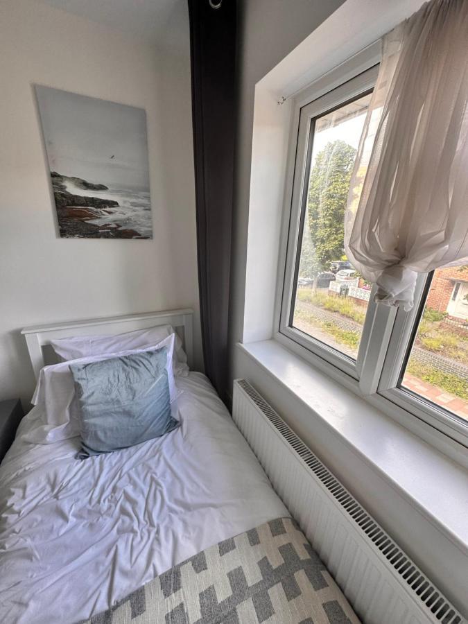 Double And Single In Bromley By Bow *