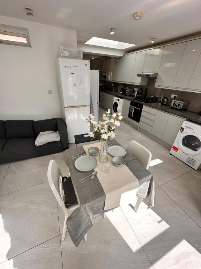 Double And Single In Bromley By Bow Gasthof *
