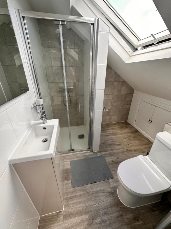 Gasthof Double And Single In Bromley By Bow London