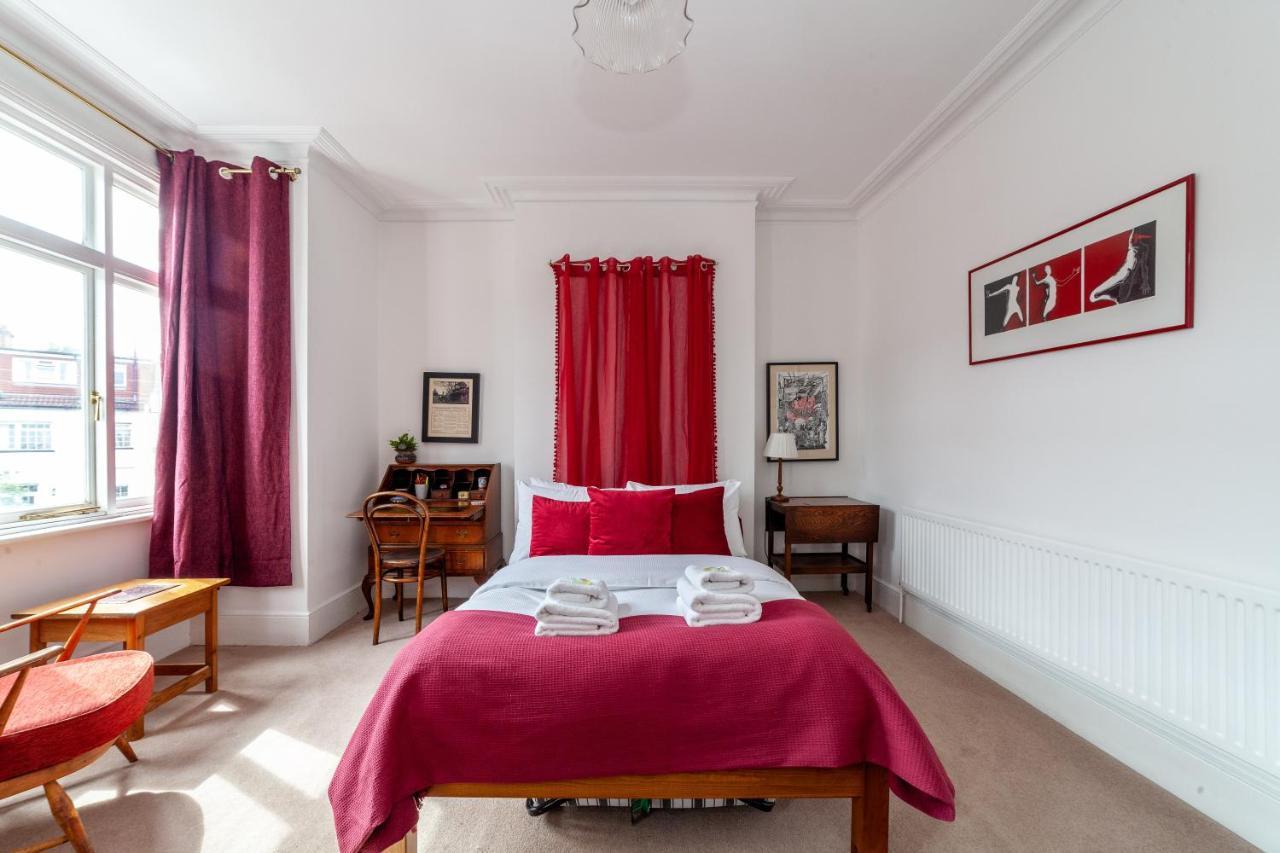 Charming Terraced 3br House, 5 Min Hither St London