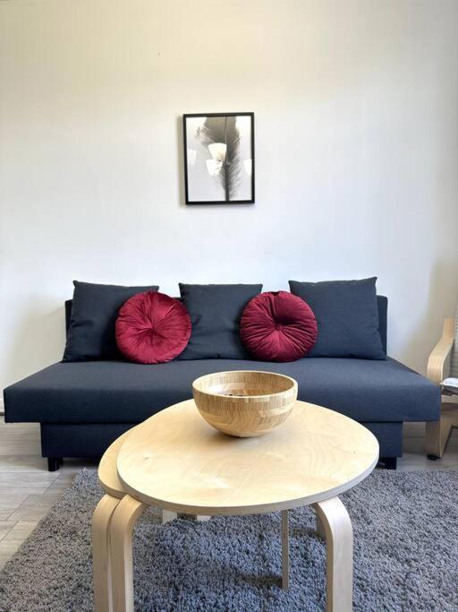 Apartment Stunning 2-bed Near London. *