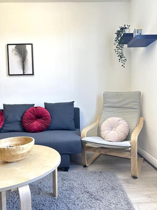 Apartment Stunning 2-bed Near London.