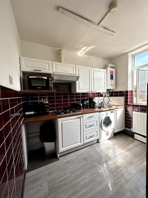 Apartment Stunning 2-bed Near London. London
