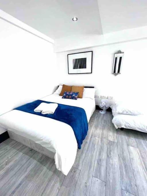 In Apartment London