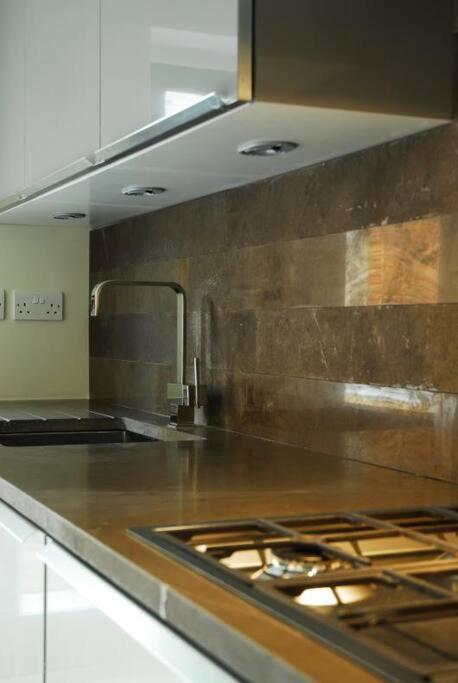 Apartamento Quintessential Town House Close To Londres