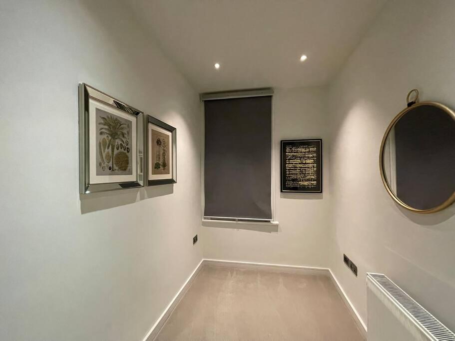 Quintessential Town House Close To
