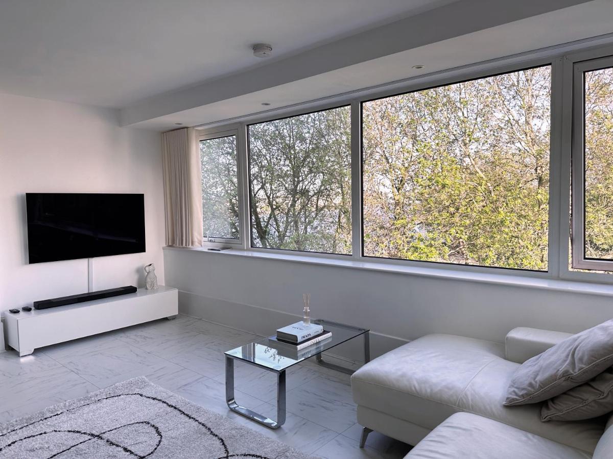 Stylish & Cosy Nest Near River Thames Apartment *