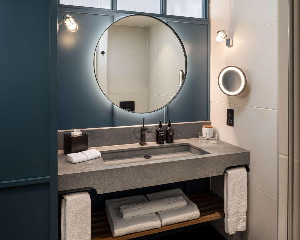 Hotel The Gantry Curio Collection By Hilton Londres