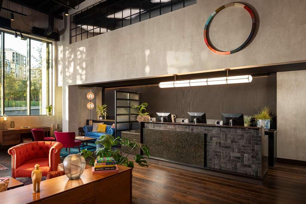 Hotel The Gantry Curio Collection By Hilton