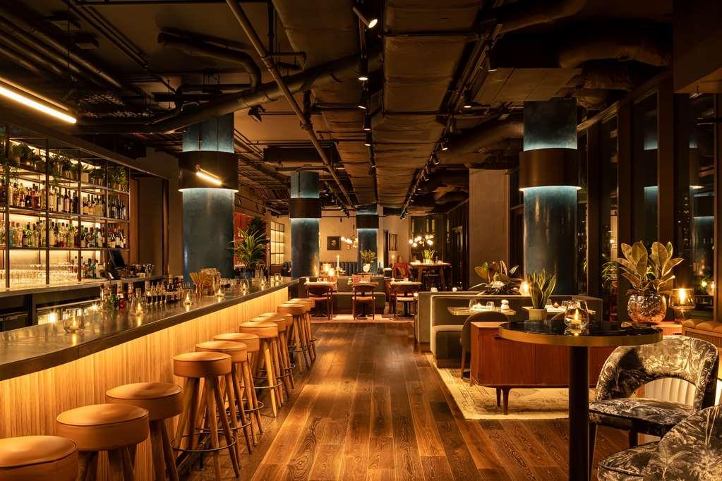 Hotel The Gantry Curio Collection By Hilton