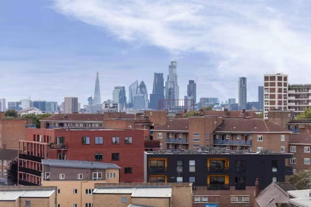 Unique Sky View -2 Bed Apartment