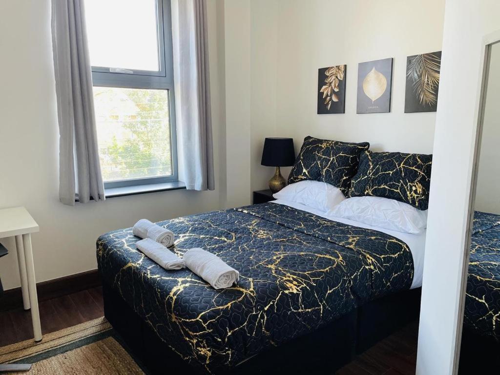 Apartment Bow