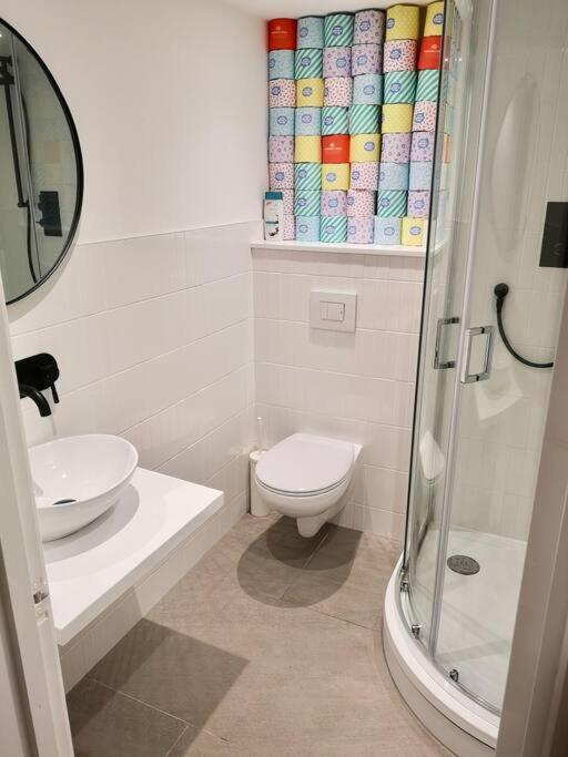 Contemporary 1 Bed In Peckham Appartement *