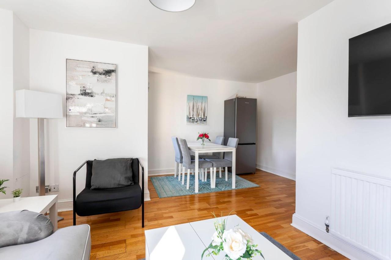 Modern Near Apartment *