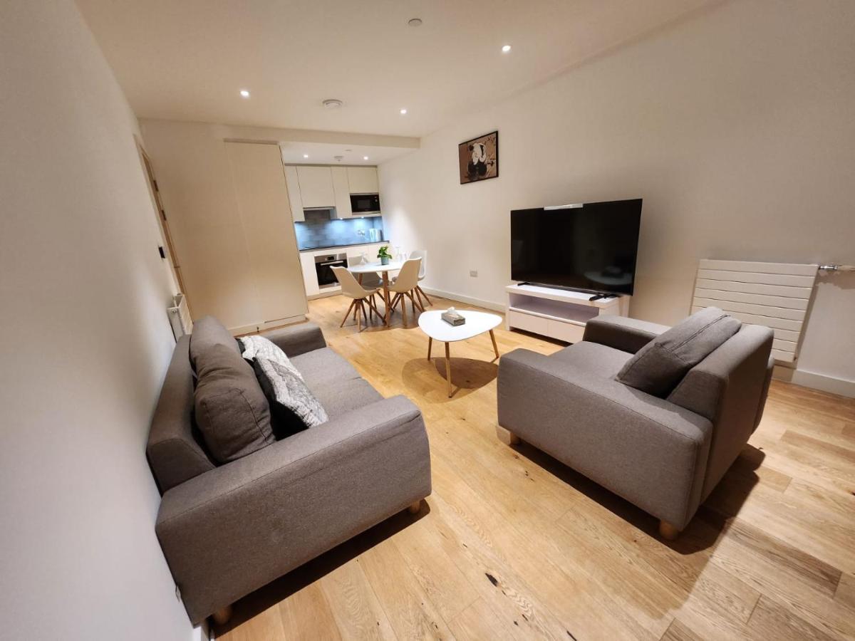 The Maud Luxury Garden Appartement *