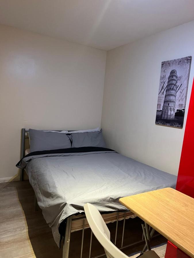 Oxborne Uk - Seaton * London