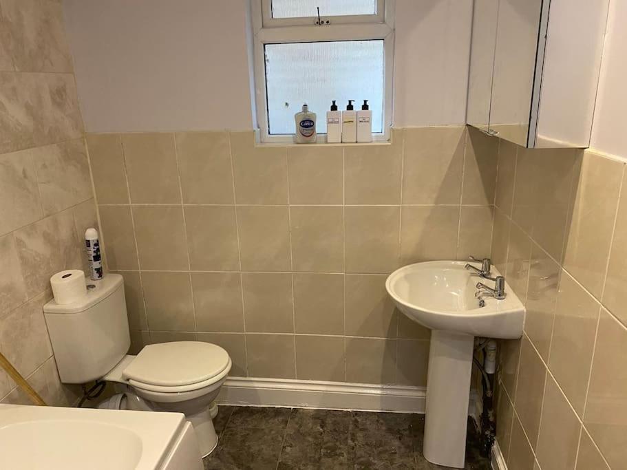 Spacious 2 Bedroom Flat