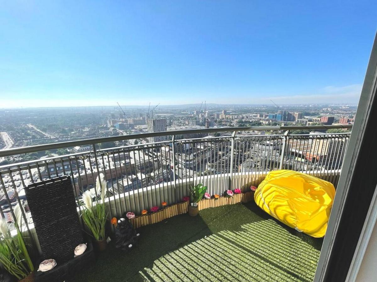 Stylish 1-bedroom With Stunning Views Apartamento