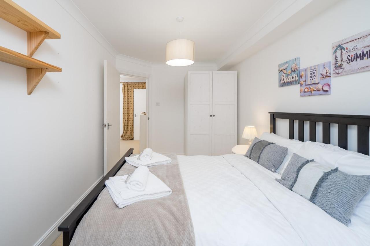 Appartement Stylish Deluxe 2Br Duplex - Free Parking - Near Canary Wharf Londres