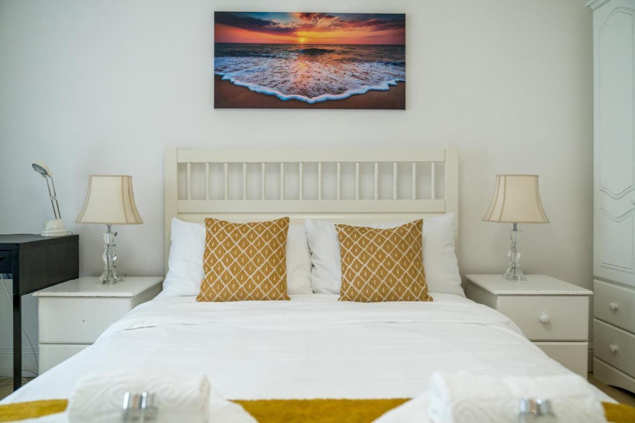 Stylish Deluxe 2Br Duplex - Free Parking - Near Canary Wharf *