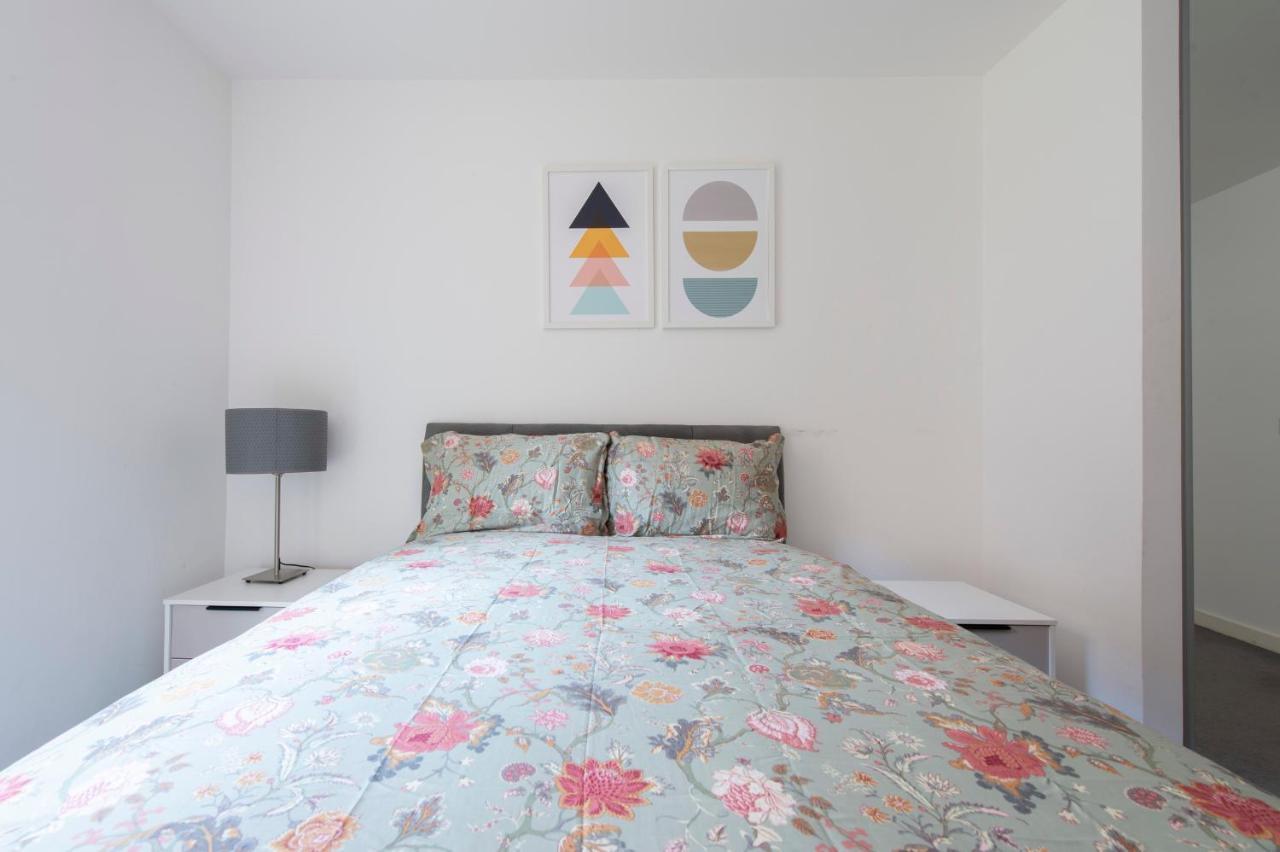 Stunning Luxury 2 Bedroom * Londen