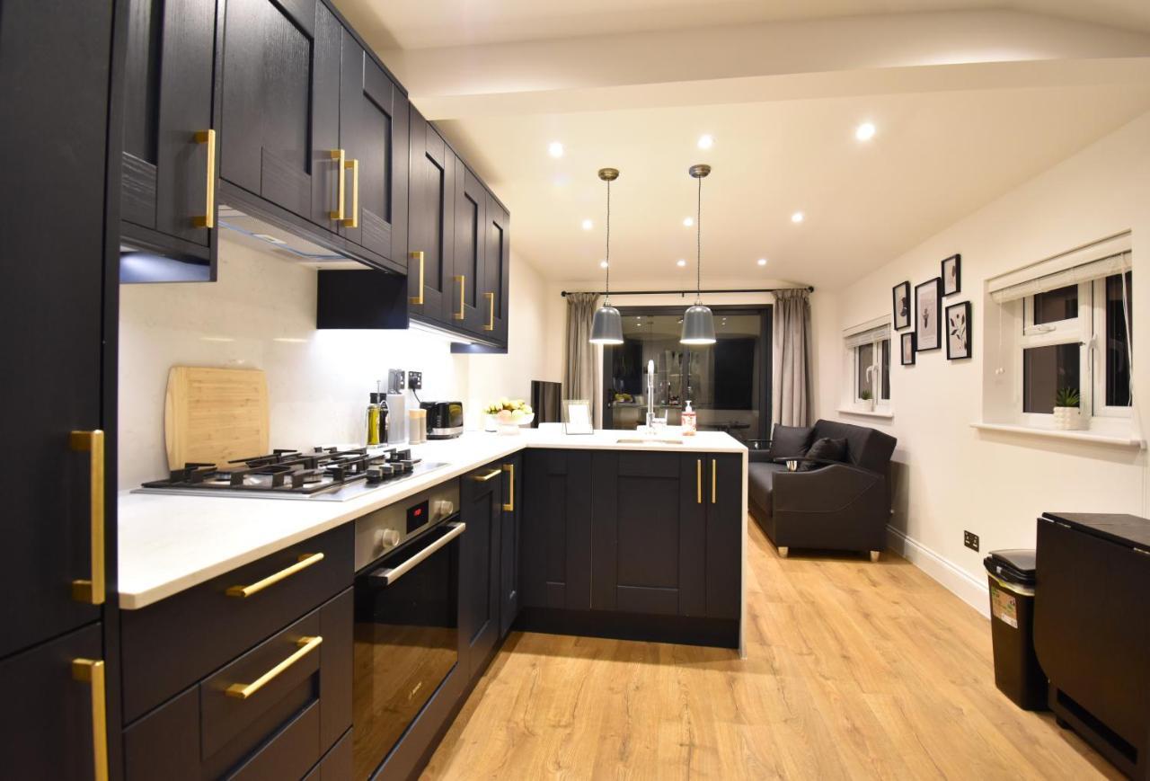 Stunning 3 Bed Apartment London