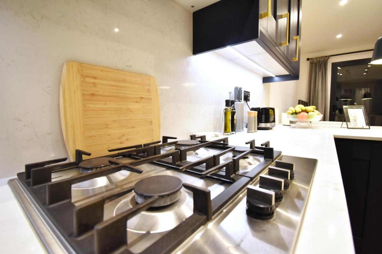 Apartment Stunning 3 Bed *