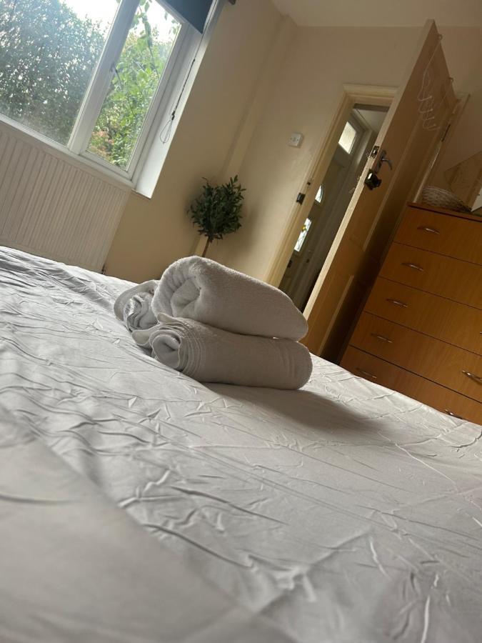 Spacious Bright Double Privatunterkunft