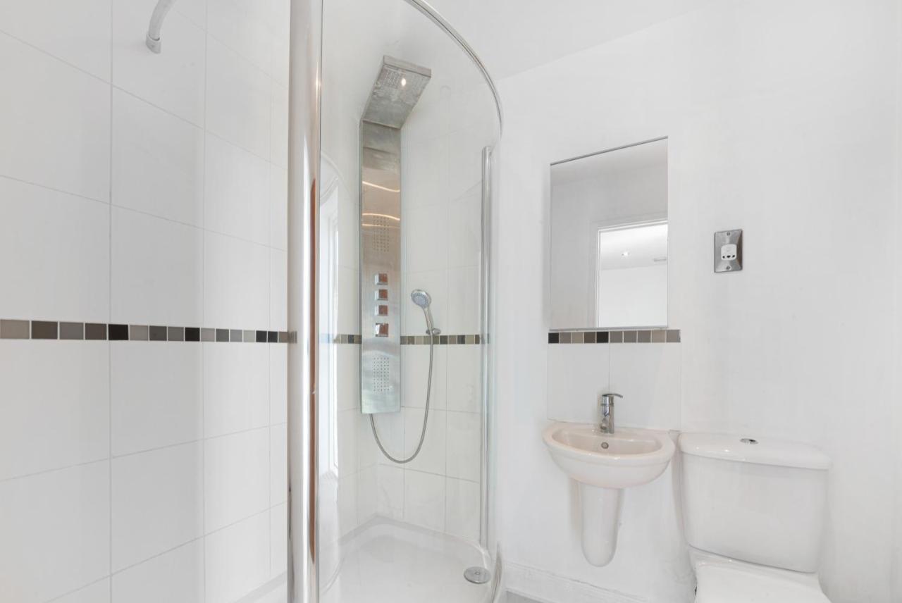 Excel 3 Bedroom Near City Airport And O2 Arena
