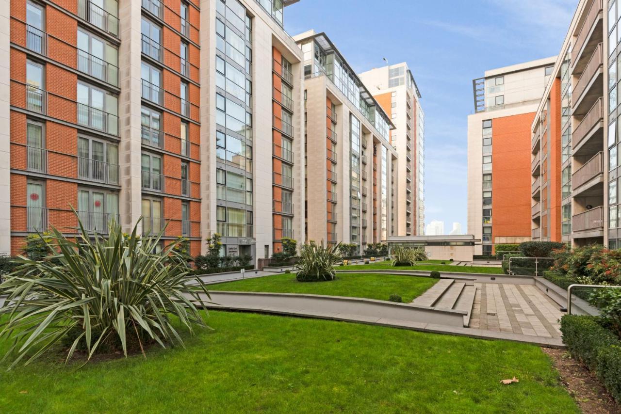 Excel 3 Bedroom Near City Airport And O2 Arena