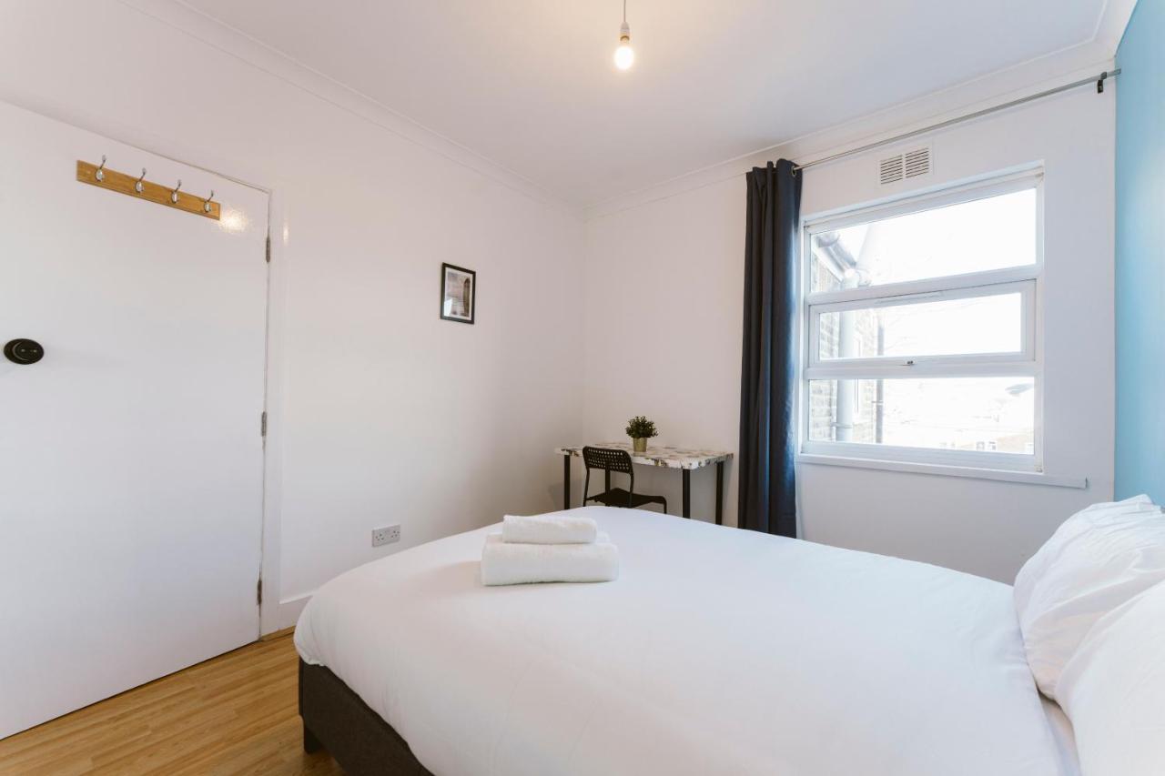 Pensión Stratford Cosy - 37 *