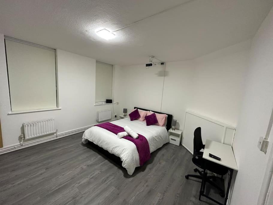 Super Double Bedroom Zone 1 Apartamento Londres
