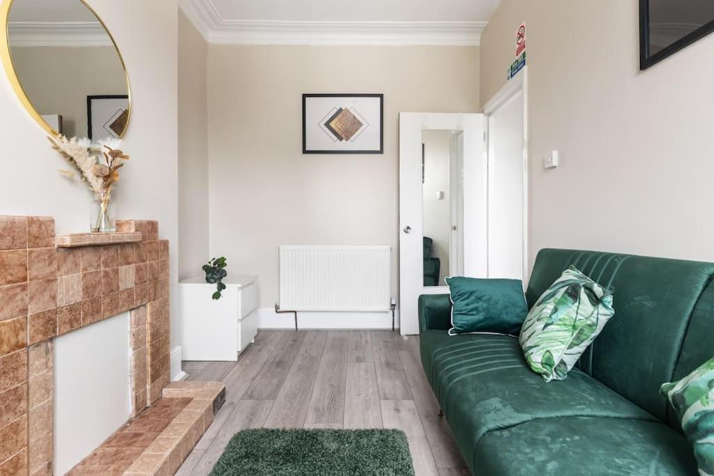 Cosy 3 Bed Flat 15mins To Kings Cross * Londres