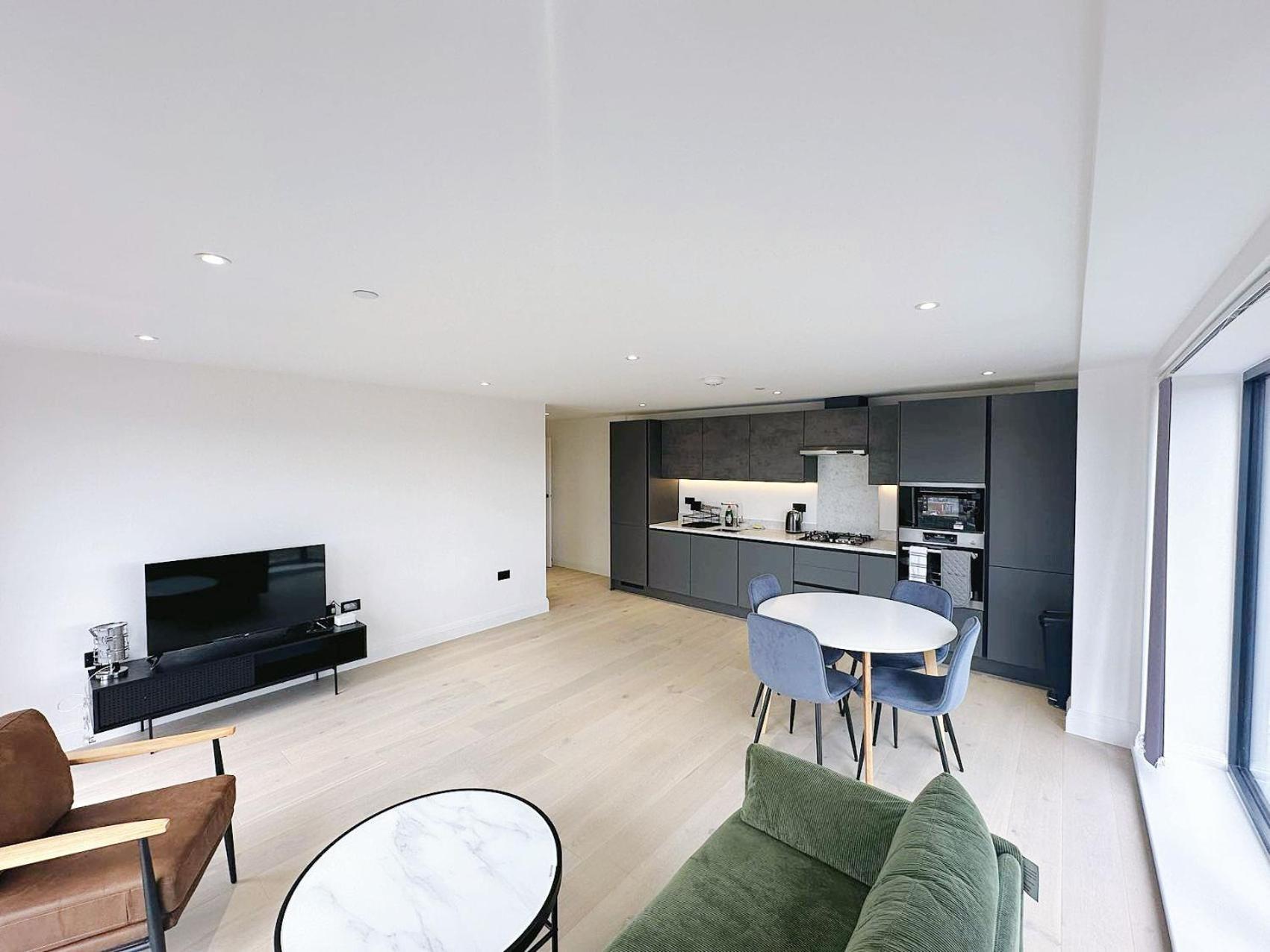 Apartment Luxury Modern Flat Near Center London